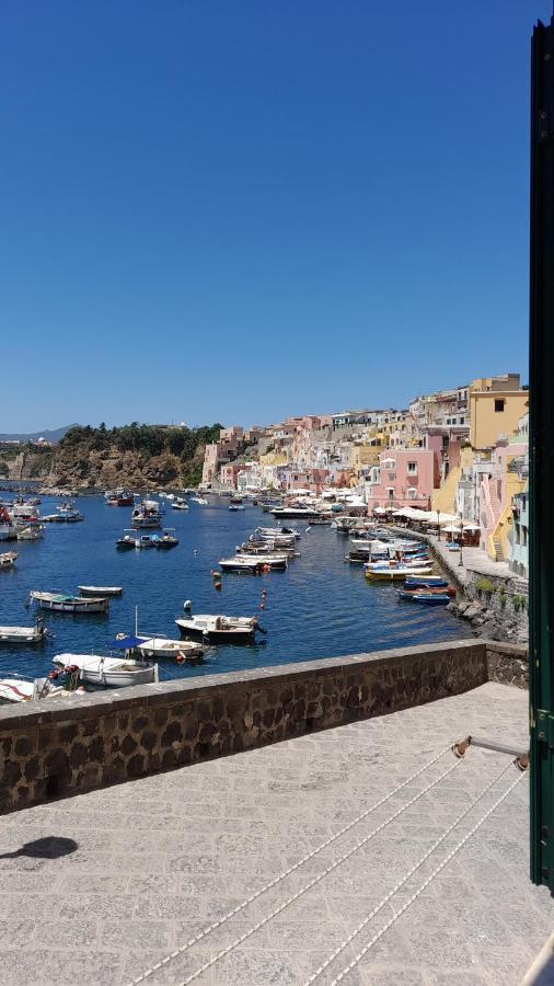 Residenza Mena Marina Corricella Apartment Procida Luaran gambar
